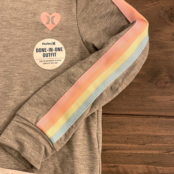 NWT Hurley Girl French Terry Crewneck with matching hair t… - Picture 2 of 6